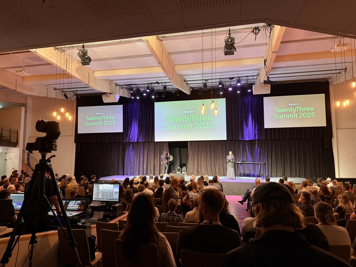 Peter B. Schaufuss tweet media