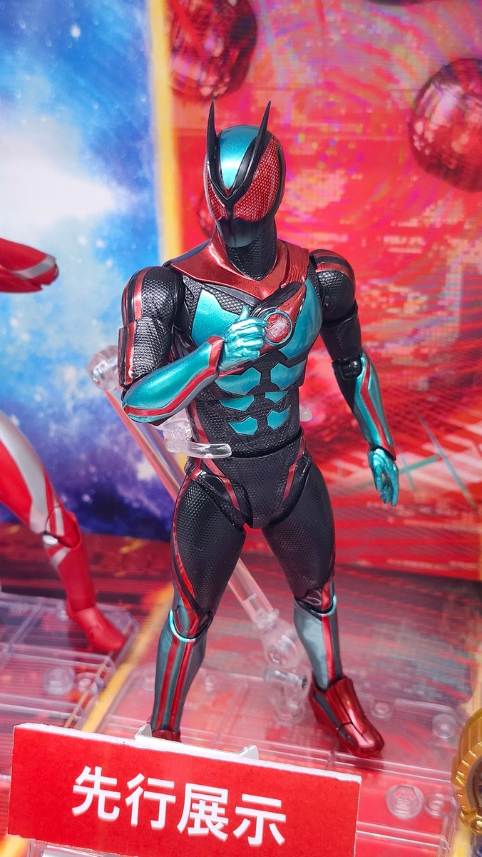 sht_raito's tweet image. 早速ゼッツのフィギュアーツ展示されてたので撮影