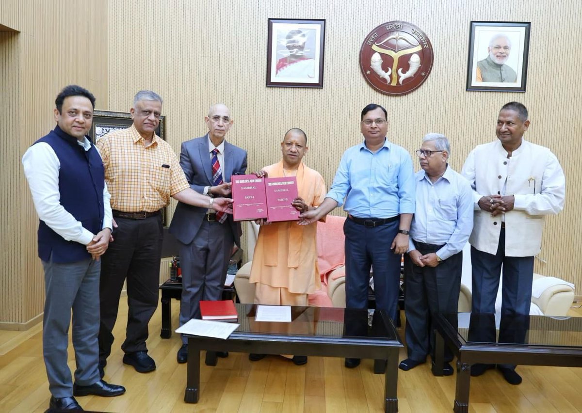 पंकज झा (@pankajjha_) on Twitter photo A report of 450 pages has been submitted to <a href="/myogiadityanath/">Yogi Adityanath</a> regarding the violence in Sambhal.
The report on judicial violence mentions the demographic change, that once 45 per cent of the population here was Hindu, but today it has come down to 15% A report of 450 pages has been submitted to <a href="/myogiadityanath/">Yogi Adityanath</a> regarding the violence in Sambhal.
The report on judicial violence mentions the demographic change, that once 45 per cent of the population here was Hindu, but today it has come down to 15%