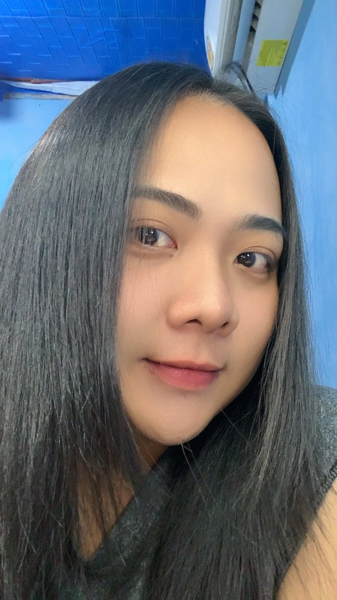ถ้าเธอชอบคนนมใหญ่ 
เราอาจจะยังน้า
#สกลนคร