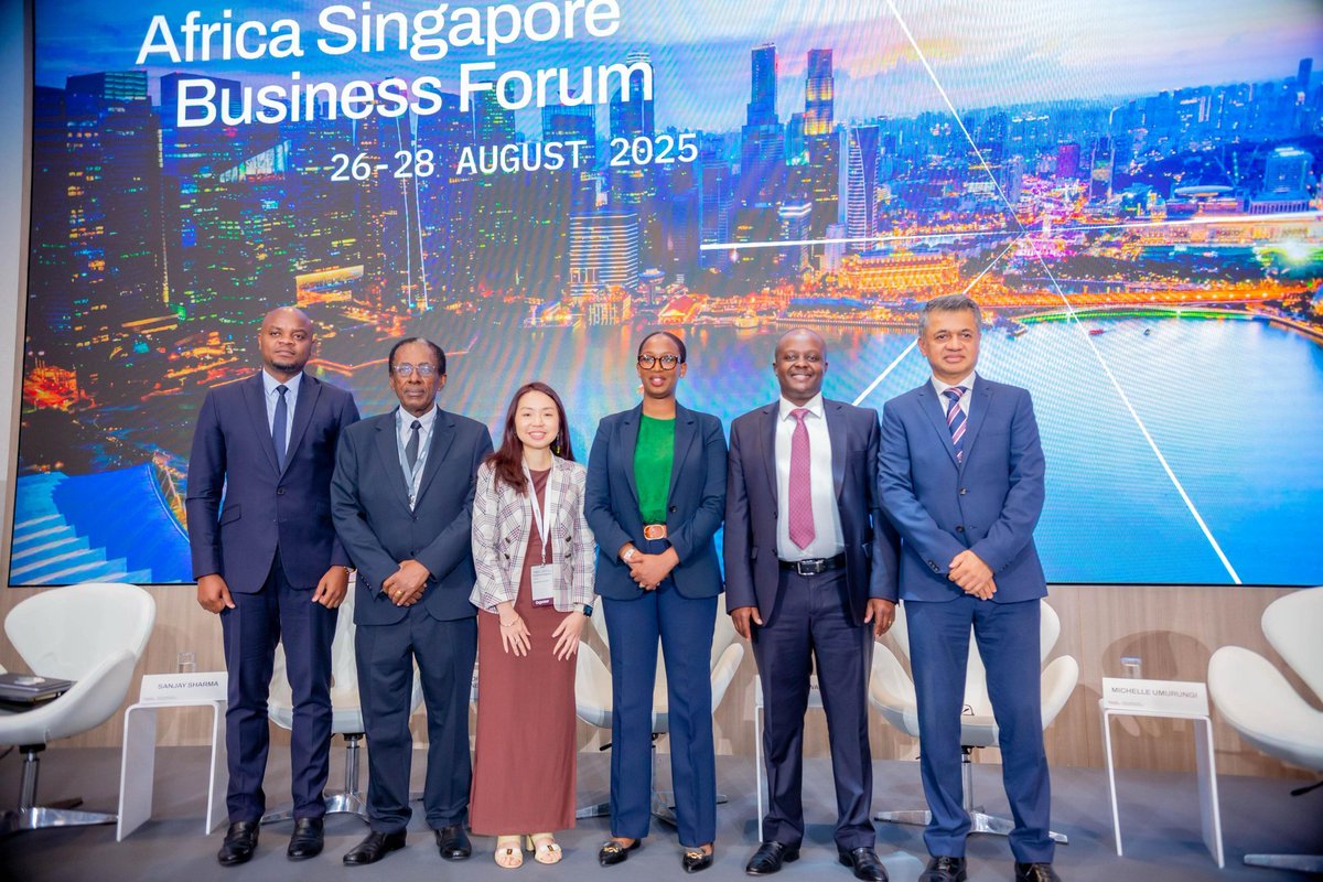 UKWELITIMES's tweet photo. RDB Chief Investment Officer @Umurung_i joined the East Africa Panel at the #AfricaSingaporeBusinessForum (#ASBF), showcasing Rwanda’s vibrant investment landscape to leaders from Asia & Africa.
✍️@Uwayezu_Alodie https://t.co/kMmcRSuff0