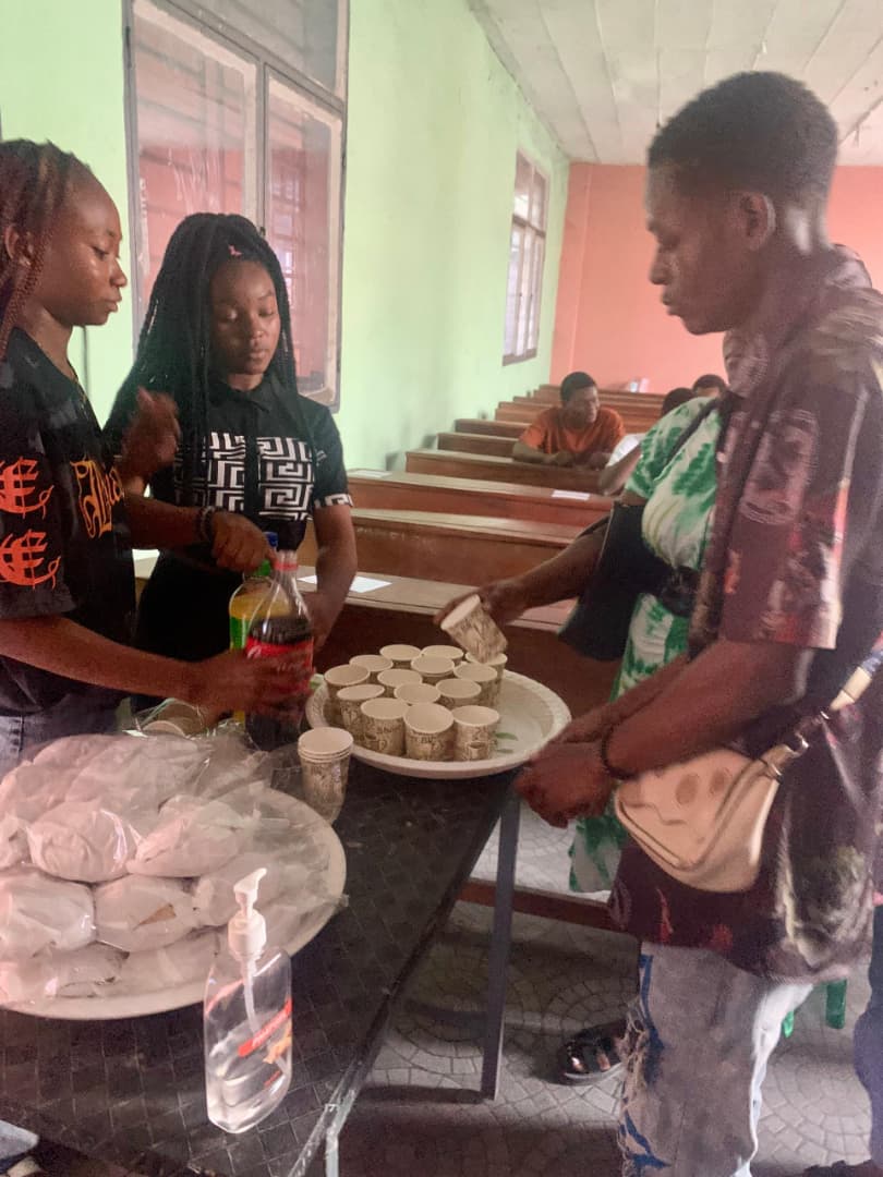 GroupeCIDEsoli's tweet image. Café rencontre du groupe CIDE NGABA/, dimanche 24 août 2025.

Rejoignez le Groupe CIDE Solidarité en appelant au  0815 452 055