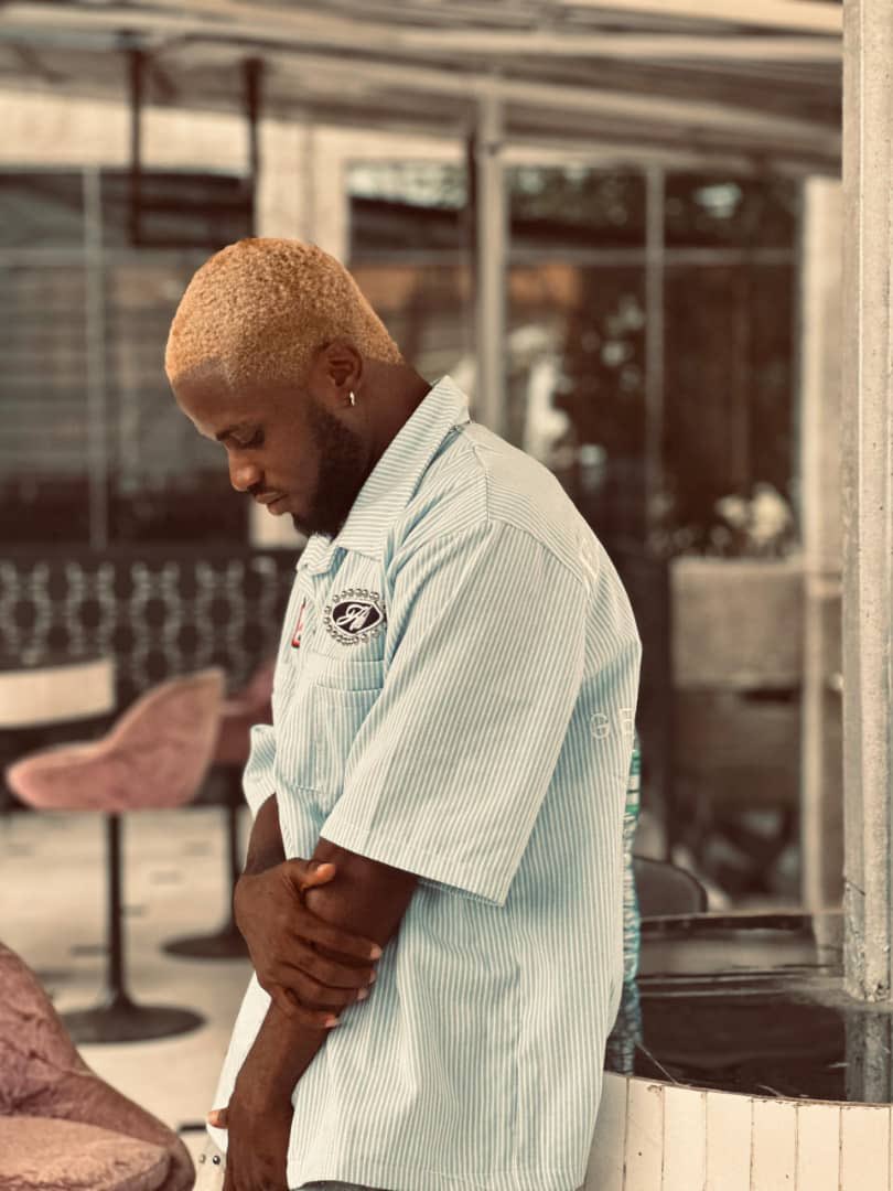 Love good music? Well here’s one for you…

Enjoy “Perfect One” by Afrobeat act Fabulous GF

push.fm/fl/perfect-one