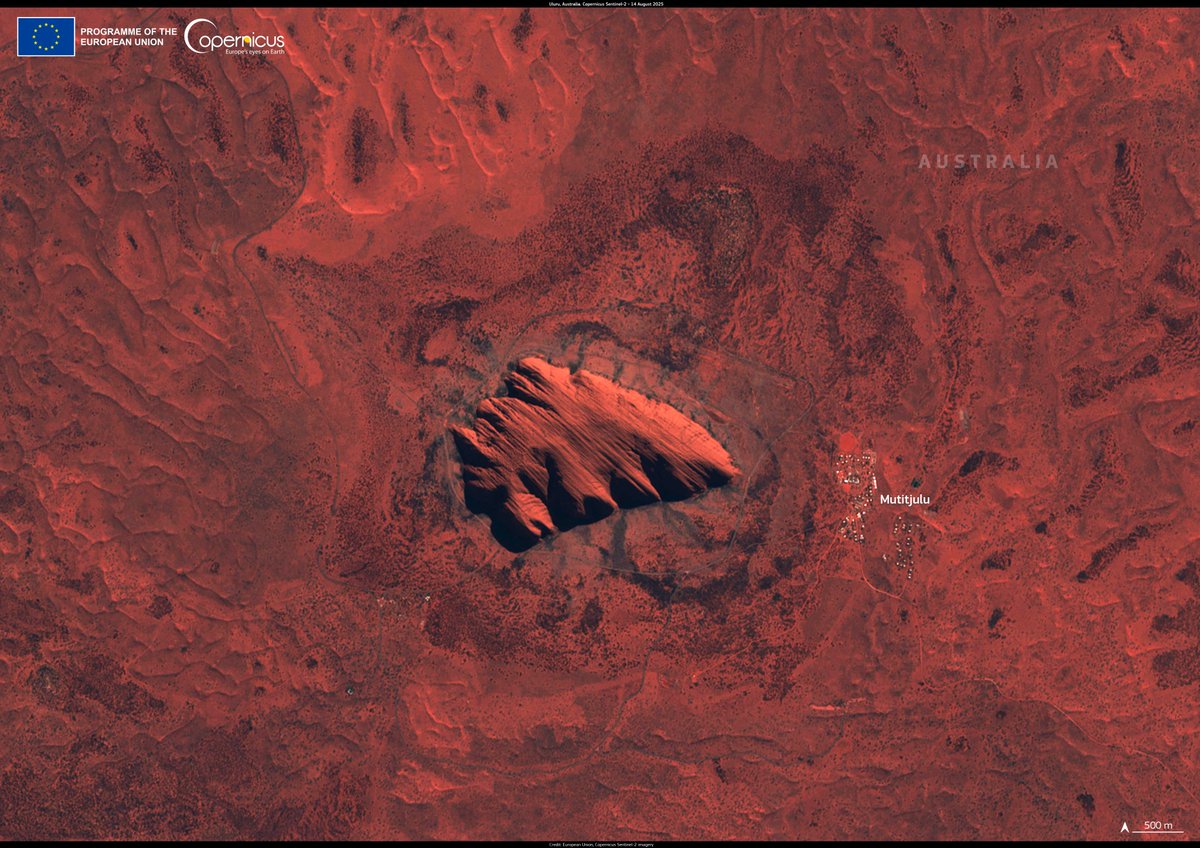 🌄 Uluru (Ayers Rock), is a massive sedimentary formation located in Australia’s 🇦🇺 Northern Territory.

It's a striking natural landmark &amp; holds spiritual significance for the Anangu people.

🛰️ #CopernicusEU #Sentinel2 captured Uluru from above on 14 August.

#ImageOfTheDay