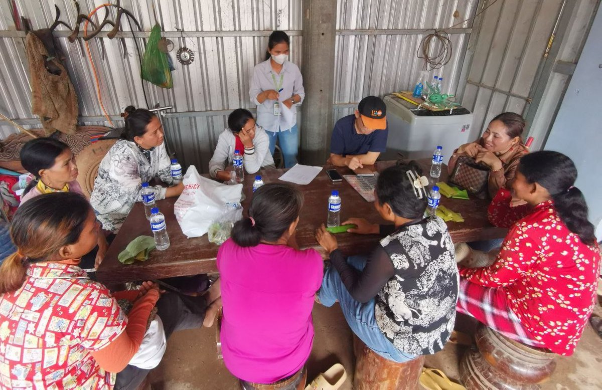 UNFPACambodia's tweet photo. Putting the health and safety of women and girls first.

UNFPA &amp; partners are on the ground in #PreahVihear &amp; #OddarMeanchey provinces to conduct an Early Recovery Assessment. We're committed to ensuring their access to sexual and reproductive health info &amp; services.

#NCDM #HRF https://t.co/ATLmzLYWu0