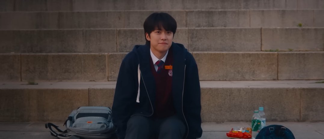 공명이 지금 명찰 클리셰를 또 들고왔다고,,
명찰로 얽힌 고딩첫사랑은 무조건 필승이자나

💙하복편 <고백의 역사>
💛동복편 <내가 죽기 일주일 전>