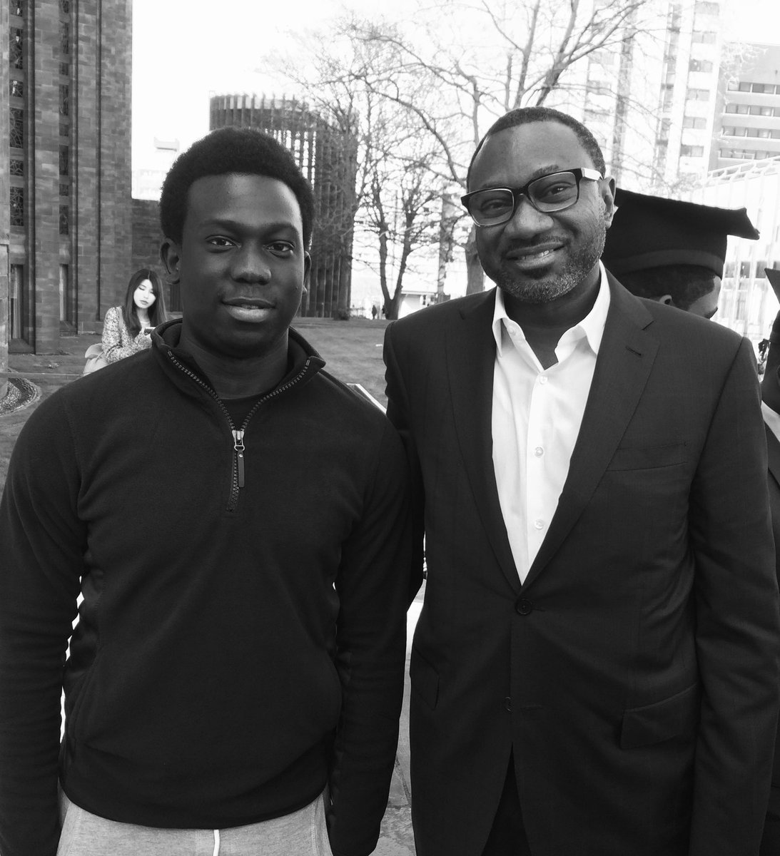 New Money x Old Money

10 years ago in England 🏴󠁧󠁢󠁥󠁮󠁧󠁿 

I’ve always been close to the money!

Who can guess which Forbes Listed billionaire is standing next to me.

He just released a Best Selling Book 🚀
