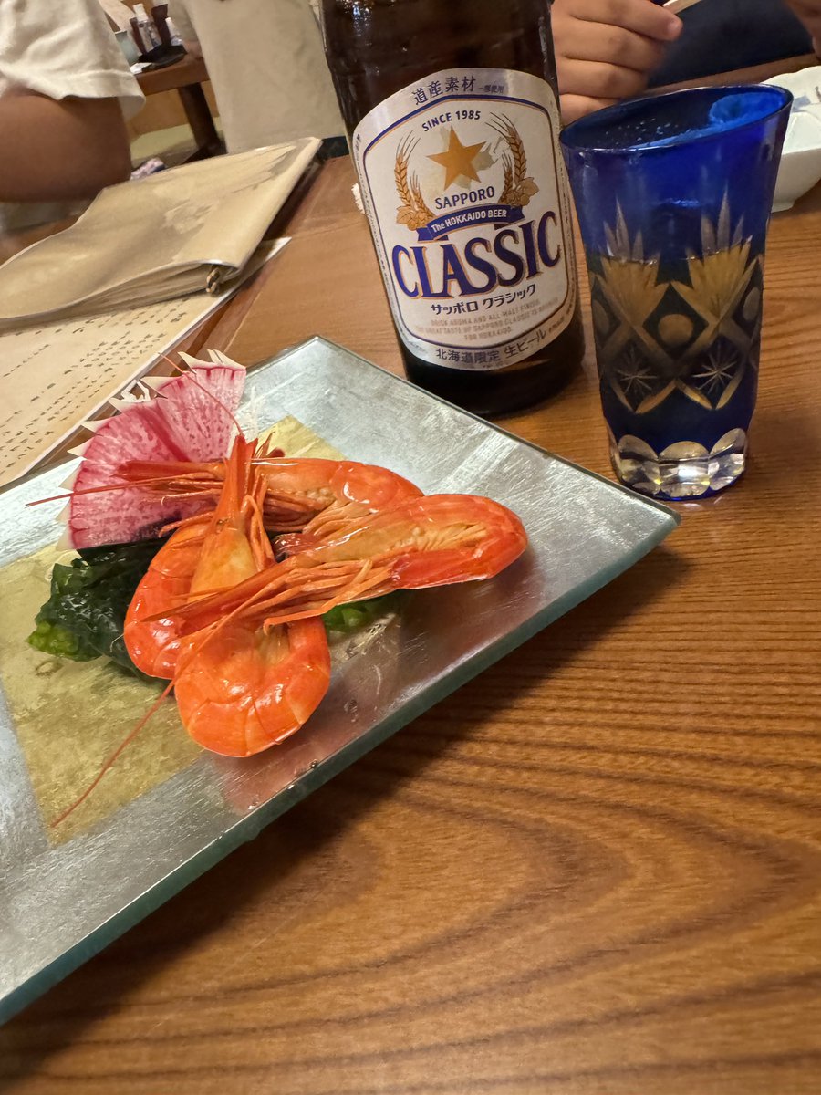 minayum1997's tweet photo. 精神的にキツすぎて、、弾丸北海道旅行。
急なのに付き合ってくれる後輩二人可愛すぎだろ。 https://t.co/9reK1Awi4p