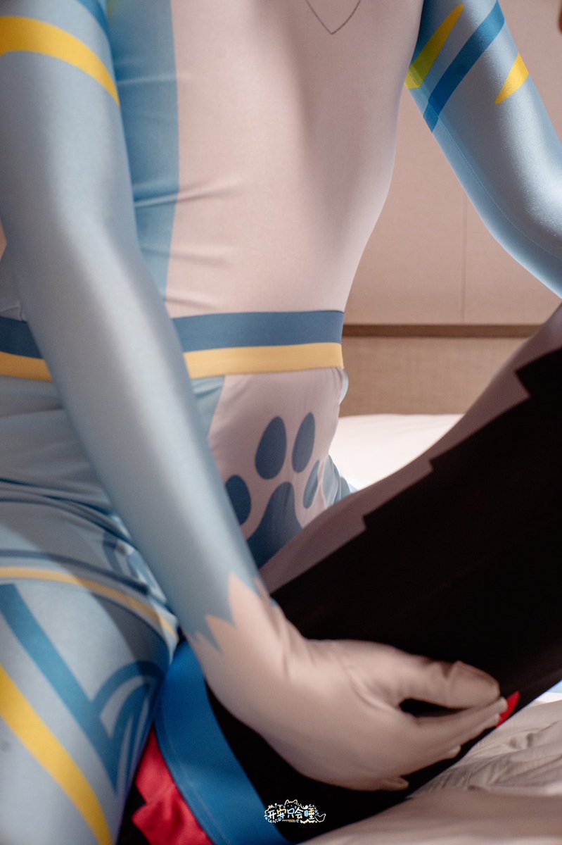 不知道更什么，就丢点双人的照片上来吧
2000多关注了谢谢大家的喜欢😘
tf：<a href="/furryxiaomi/">屑狐狸小米</a> 
📷：<a href="/tjeng_andy/">亓安想拍照</a>