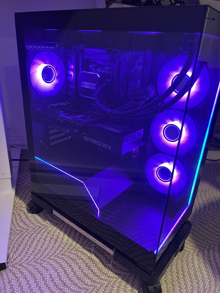 Nothing like a brand new badass purple warlock demon PC that boots up perfectly the first time, beautiful.