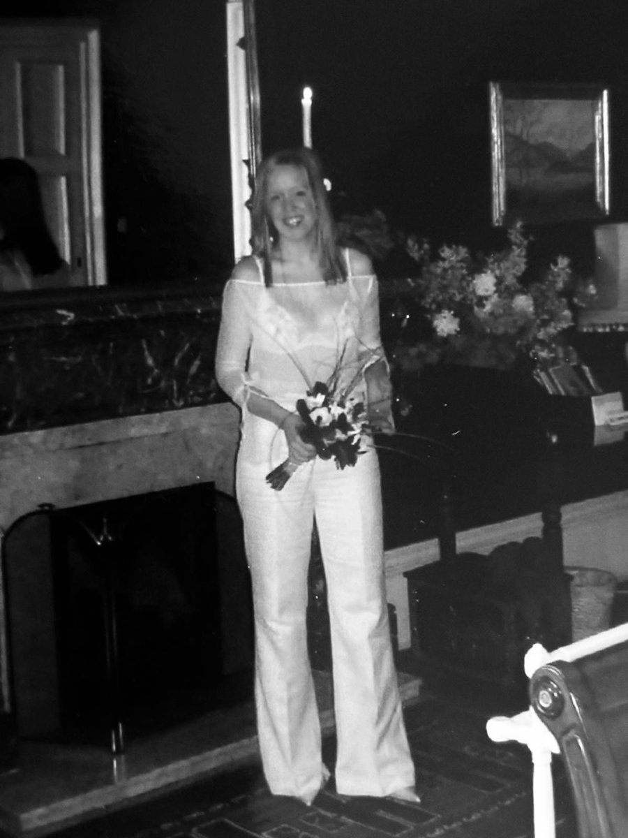 Happy 22nd wedding anniversary to us  🩷💍💒🩷