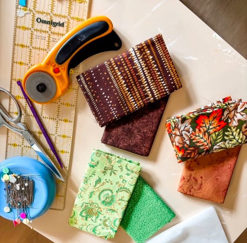 MarieBostwick's tweet photo. ✂️ DIY Corner Bookmarks – quick, fun, and perfect for book lovers! ❤️ Great way to use fabric scraps &amp; makes a sweet gift for readers. 📚✨

#AmWriting #WritingCommunity #BookTwitter #IndieAuthor #AuthorsOfInstagram #WritersLife #BookLovers #IndieAuthorSupport #ReadersAndWriters https://t.co/kq0ql7P77J