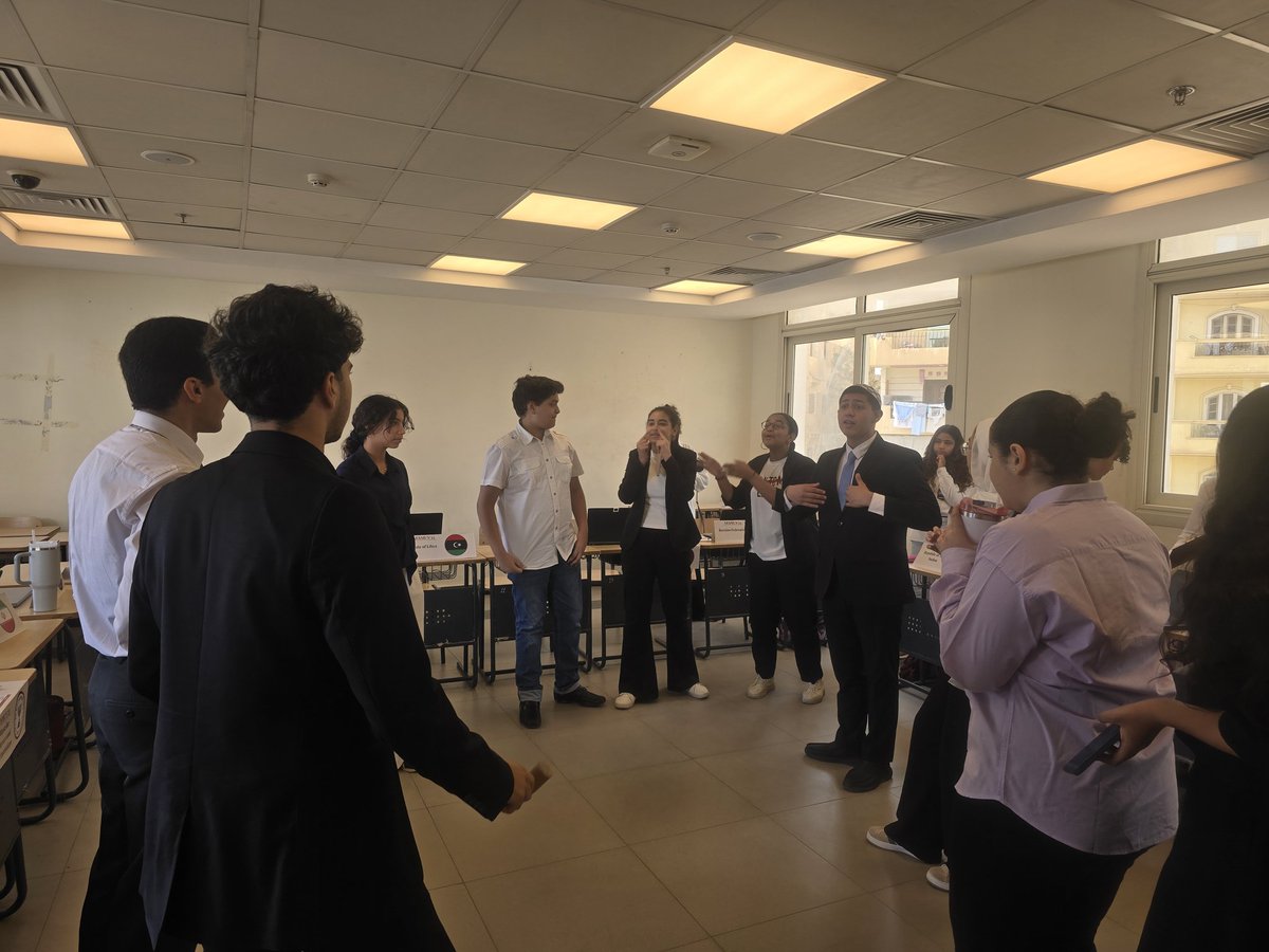 NESMUNTRTWorld's tweet photo. UNHRC is now in an Unmoderated Caucus.
@NesMUN_Press 
#UNHRC https://t.co/X6RKXwX4aG