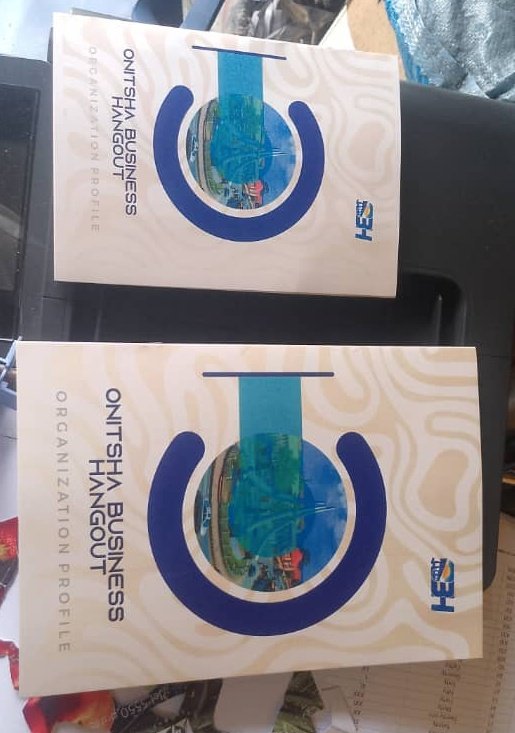 OgbajiIfeanyi's tweet image. Onitsha Business Hangout @OBHNG_ Organisation Profile is ready.

Thank you Onye Ọma na Ozụbụlụ.

@Nonyelumjane is the baddest graphics lady I've ever met. @KingAbsoIute na the male version.