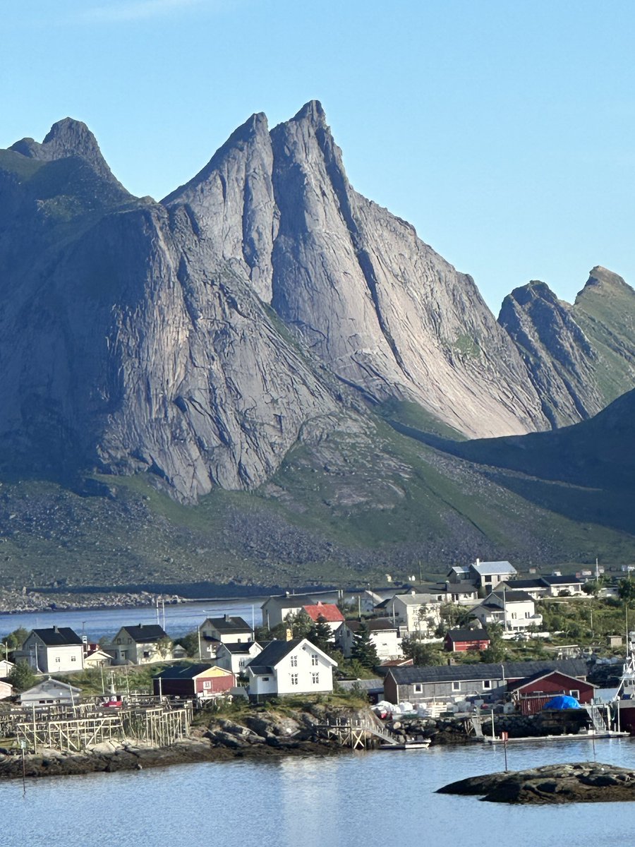 timothysykes's tweet image. Goooooooooooooooooooooood morning from #norway as it’s another beautiful day with good coffee and now we’ve got a former Supernova play $CWD running again premarket so retweet this if you’re up and ready to crush it today like all my top tim.ly/sykeschallenge students are!