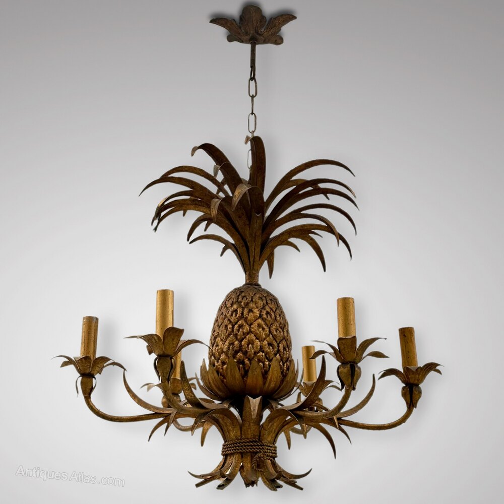 antiques_atlas's tweet image. For sale  on Antiques Atlas we have
This Mid Century Italian Gilt Metal Pineapple Chandelier  antiques-atlas.com/antique/mid_ce…
#antiques From Hobson May Collection @hobsonmay #chandelier #chandelierdesign #antiquelighting #antique