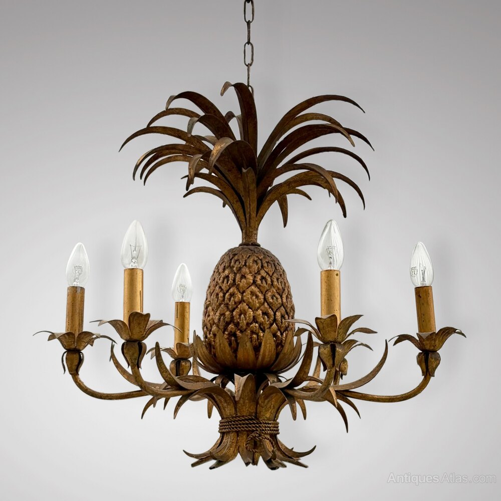 antiques_atlas's tweet image. For sale  on Antiques Atlas we have
This Mid Century Italian Gilt Metal Pineapple Chandelier  antiques-atlas.com/antique/mid_ce…
#antiques From Hobson May Collection @hobsonmay #chandelier #chandelierdesign #antiquelighting #antique