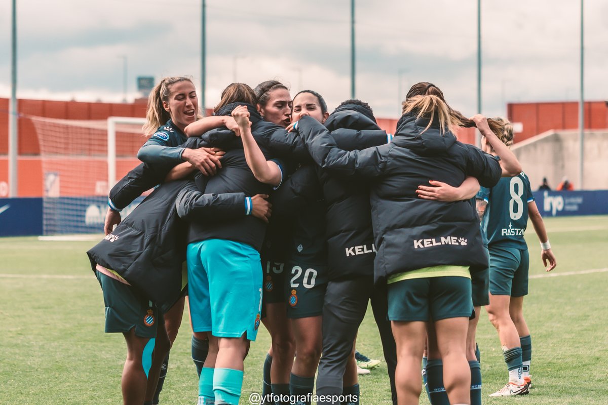 OIGAAAAAAAN,
El domingo juega LA PRIMERA JORNADA de #LigaF el Rcd Espanyol Femení frente el Atlético de Madrid en la CE Dani Jarque a las 12h. ¡A MUERTE CON ELLAS! 🤍💙 #RCDE