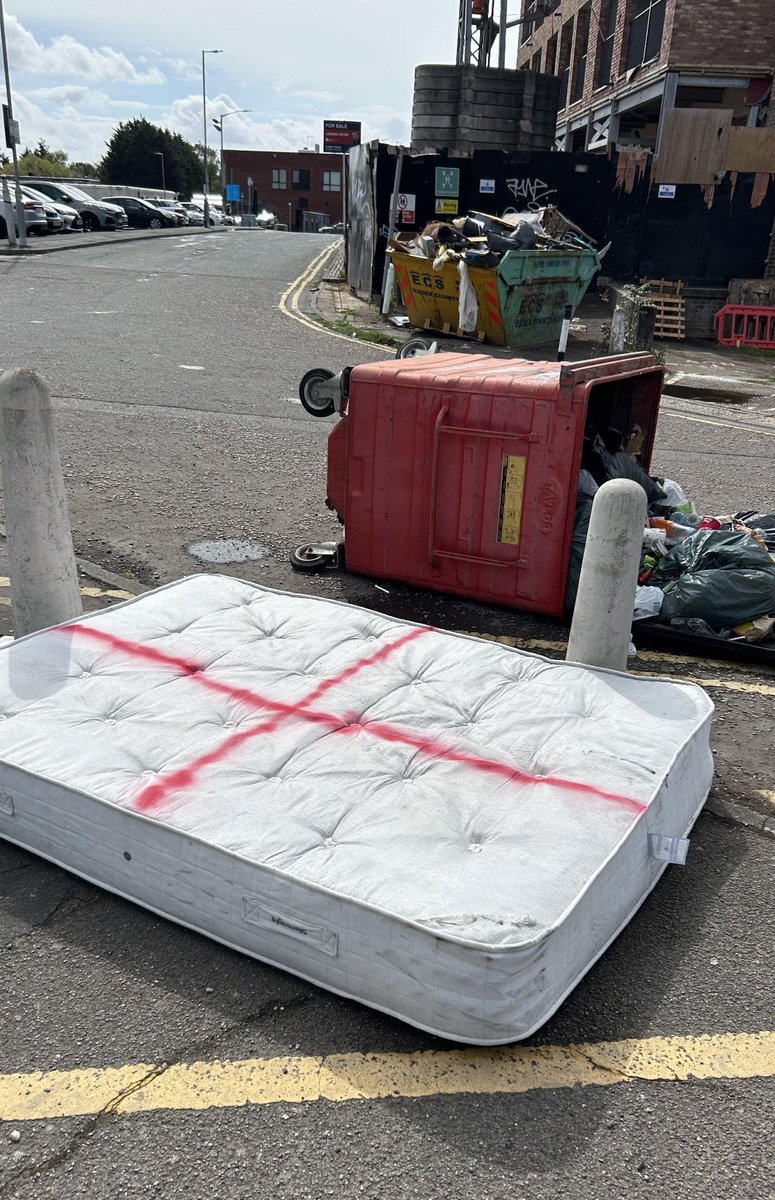 The current level of UK FlagShagging, summed up in one image.