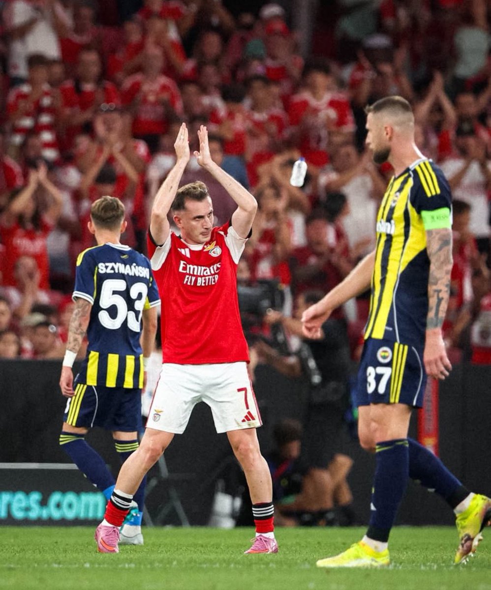 DTransferencias's tweet photo. 🚨 Kerem Aktürkoglu falou em tom de despedida no balneário, após a vitória do Benfica frente ao Fenerbahçe, revela o jornalista Bruno Andrade no @maisfutebol.
O extremo está decidido em rumar à Turquia, adianta a mesma fonte. https://t.co/0pD0whimgd
