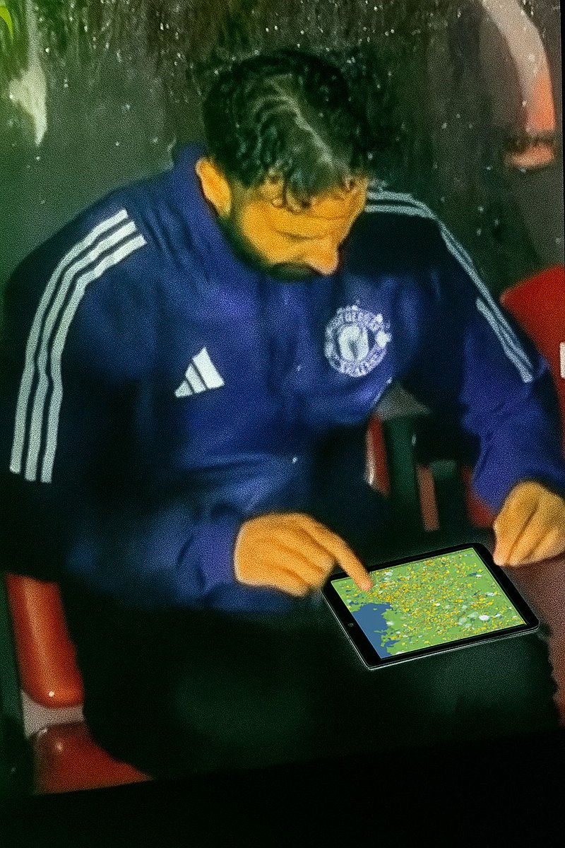 DublinAirport's tweet image. Signs that your plane-spotting addiction has gone too far ✈️

@flightradar24