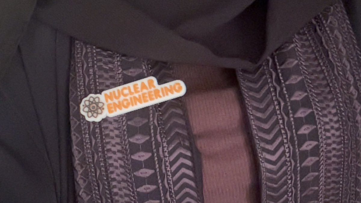 RemAlfq's tweet photo. First week as a Nuclear Engineer ☢️💜 https://t.co/G94SAqdupv