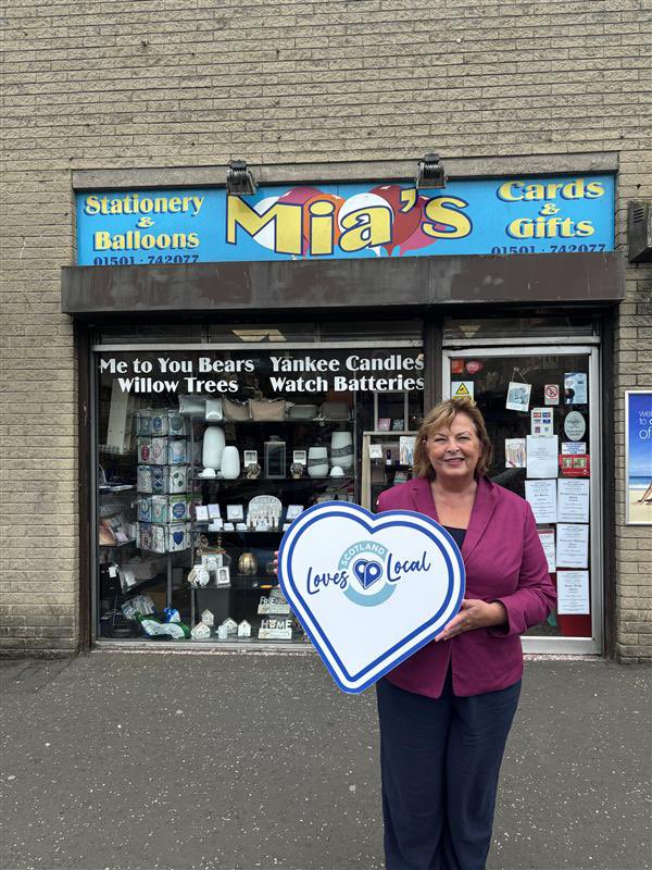 FionaHyslop's tweet image. The quality of service and range of products are what makes the difference on our high streets. Winchburgh Cafe is always a favourite and in Whitburn the Sewing Room provides a great service and Mia’s Cards a great selection. 
  #SLLWeek
#ScotlandLovesLocal @scotlandgiftslocal
