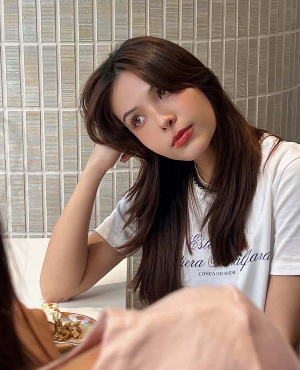 god is a woman

#SonyaSaranphat 
#ซอนญ่าศรัณย์ภัทร์