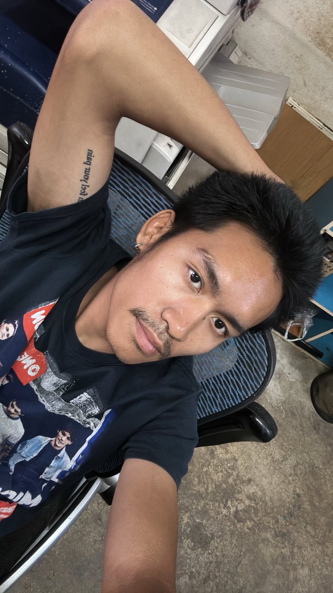 ผมยาวแล้ว แต่ไม่รู้จะตัดทรงไรดี😫
#พัทยา #พัทยาfwb #นัดเจอพัทยา