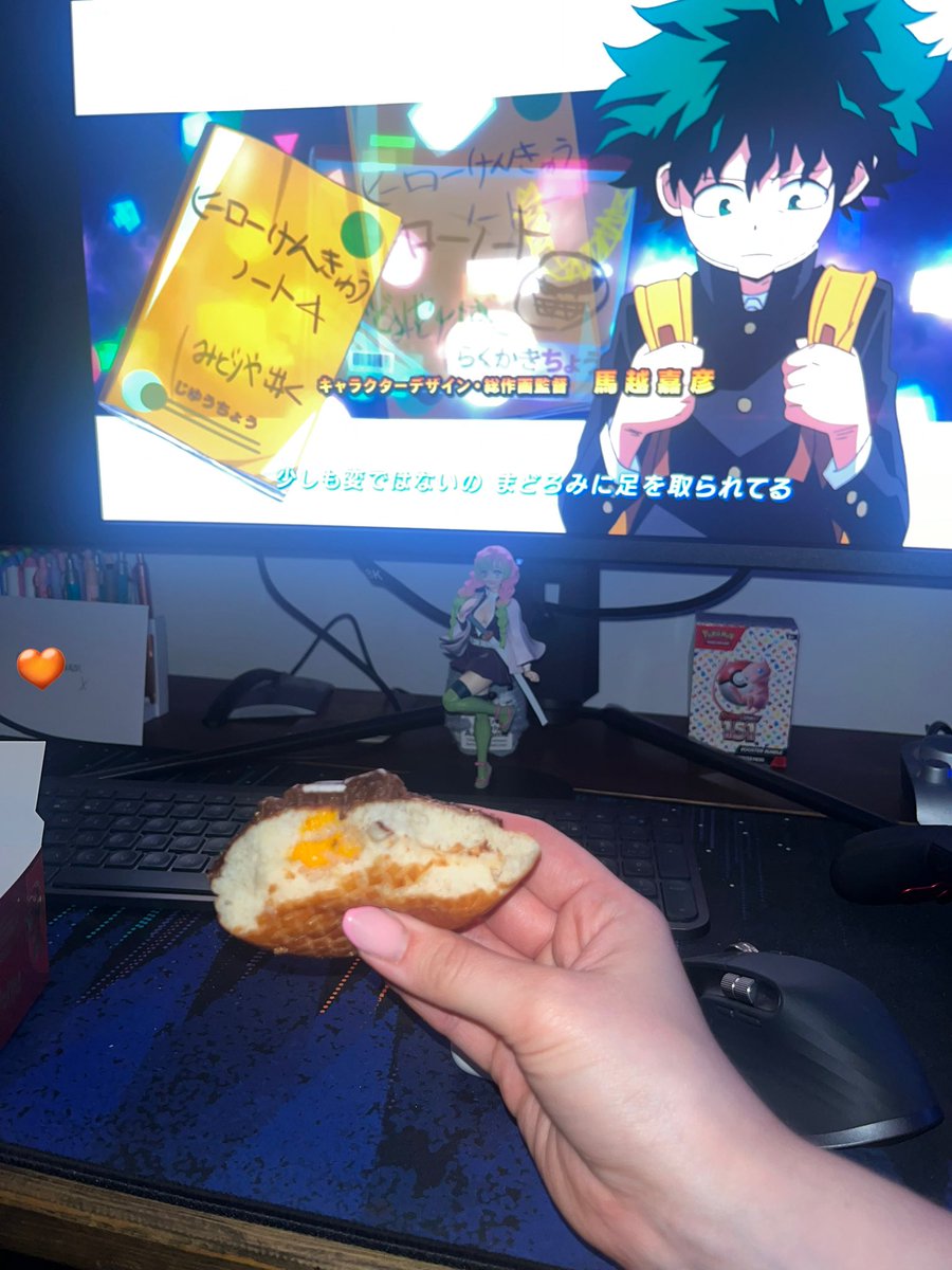 Snowwleopard_'s tweet image. Heres some more pictures of her while I started My Hero Academia for the first time and had my sorting hat doughnut. Was not impressed to be Hufflepuff and my bf to get Slytherin! 
#MyHeroAcademia #sortinghat