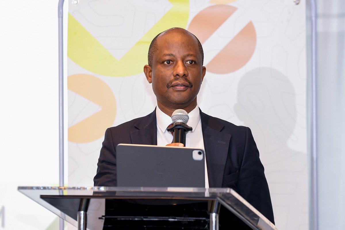 livingdemocracy's tweet image. ⚖️ Protas highlights the power of public interest litigation in challenging unjust laws and securing monumental reforms, including new constitutions enshrining human rights &amp;amp; the rule of law.
#Justice #DemocracyMatters