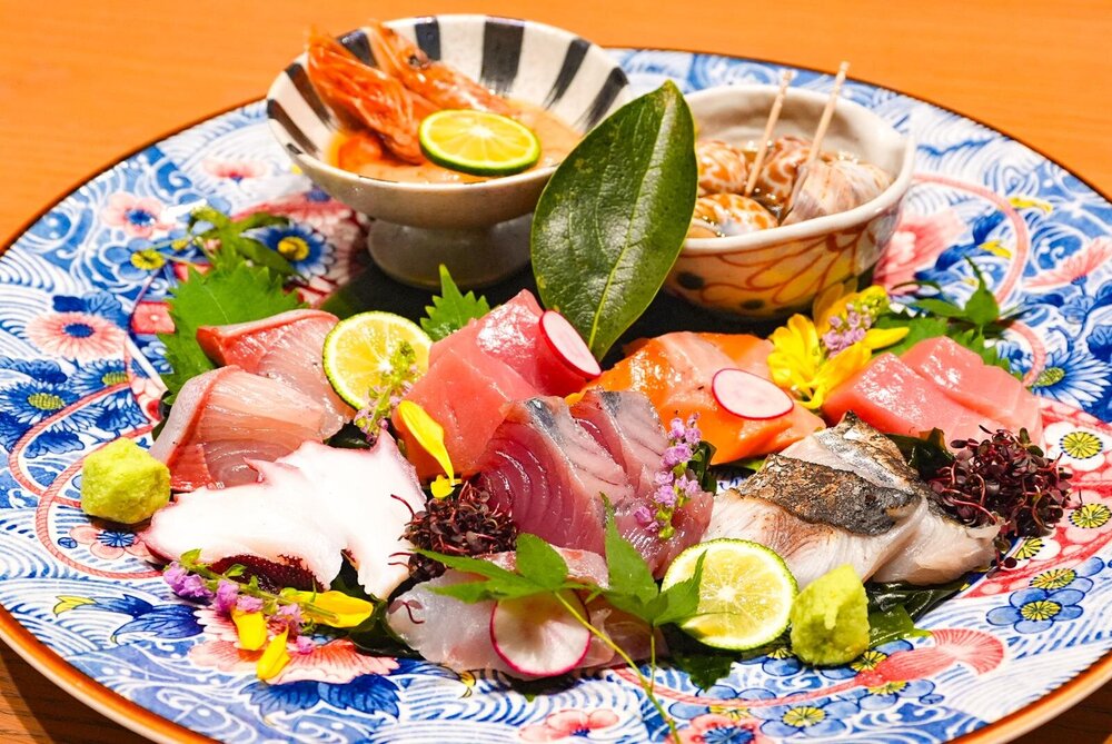 東京・芝浦＆浜松町エリア再開発「ブルーフロント芝浦」商業エリア9/1開業

目黒の名店「とんかつ 大宝」新業態やスープカレー＆カスタムサラダ専門店、オイスターバーなど - fashion-press.net/news/87138