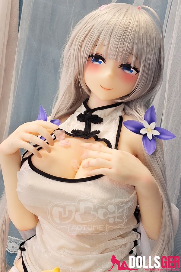 Commander, the rewards are here.
#azurlanecosplay #cosplayergirl #AzurLane