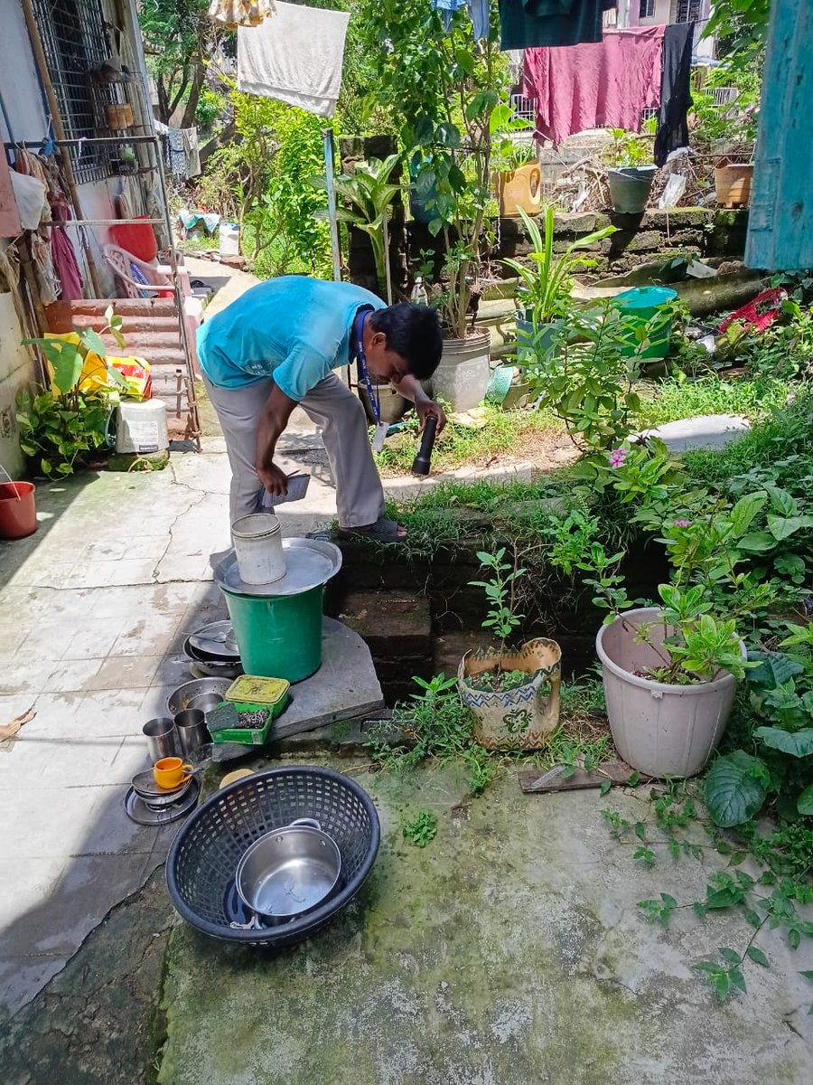 kmc_kolkata's tweet image. A few pictures of the frontline workers of the Vector Control Team on duty across the city.

#VectorControlByKMC #KMConDuty