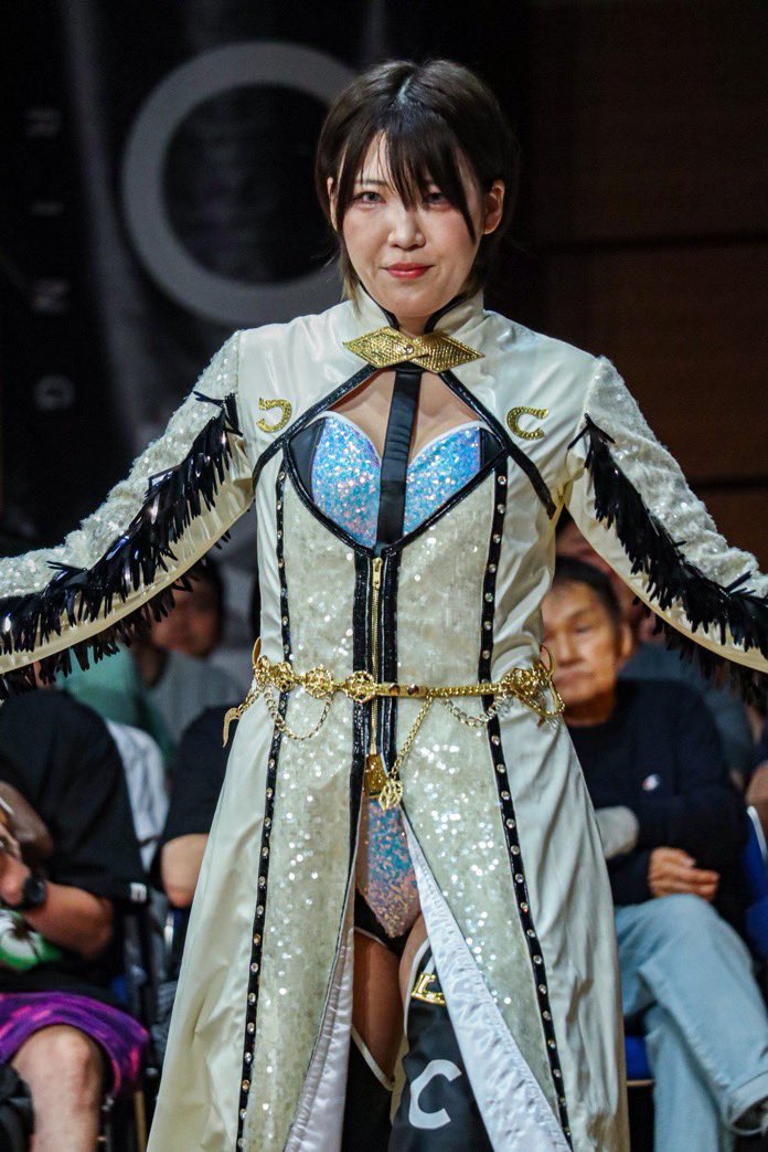 例え誰に何を言われても何を思われても、最後まで貴女の味方であり続ける

貴女の笑顔のためならこの身などいつでも差し出していい

#STARDOM #レディ先生    #レディC