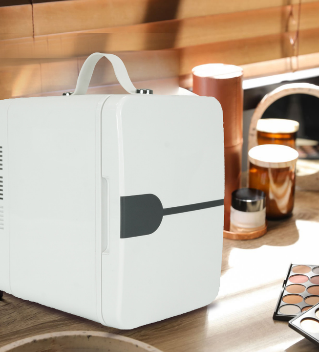 Kingstar20241's tweet image. ✨  Meet our 4L glossy model JSD-18B1! Durable PP, sleek 180×225×250mm design for liquid or snack storage. Organize smartly &amp;amp; efficiently!  🌟📲  zskingstart.en.alibaba.com #storage #ppmaterial #kingstarttech