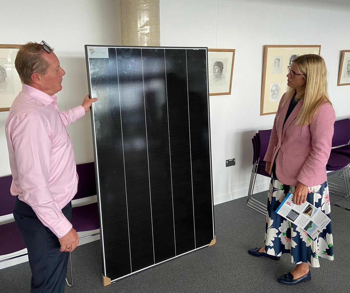 elliereeves's tweet image. Great to visit @PolysolarPV, an innovative company producing lightweight solar panels 🌞🔋

Labour is committed to harnessing the clean energy transition to boost our energy security, cut bills, and create good jobs across the country.