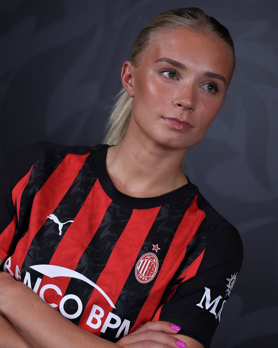 🚨And Boom🚨 🔴⚫✍️AC Milan has announced the signing of Norwegian forward  🇳🇴Thea Kyvåg on a permanent basis from LSK Kvinner on a 2 years contract  running until 30th June 2027. #ACMilanWomen, image size:960x1200