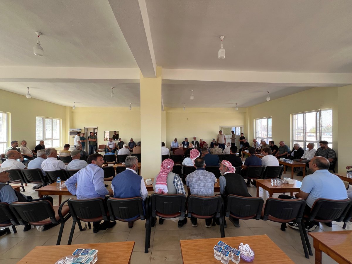 📍İdil / Yüksek Köy 

Valimiz Birol Ekici, İdil Kaymakamı Anıl Adıgüzel ile birlikte, Merhum Mehmet Emin Bozkurt’un Yüksek Köy Taziye Evinde düzenlenen taziyesine katılarak, ailesine ve yakınlarına başsağlığı diledi.