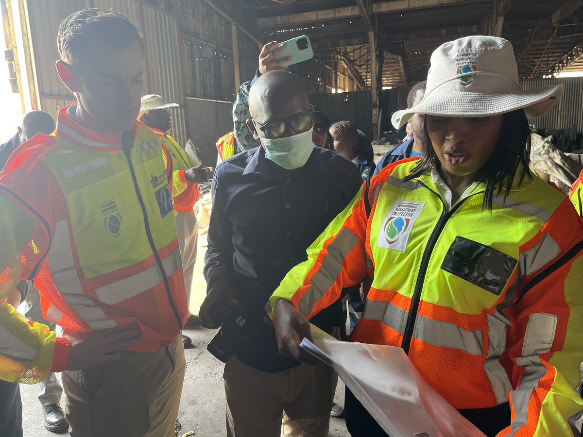 TheeEwanBotha's tweet photo. @GEnviroment MEC Botha was not pardoning or accepting excuses for the blatant disregard of environmental and labour laws and regulations. He has expressed his stern stance on ensuring law and order in line with the @GEnviroment mandate #KeepGautengClean #MECEwanBotha #EnvironmentalManagement https://t.co/6ltjKM8O8p
