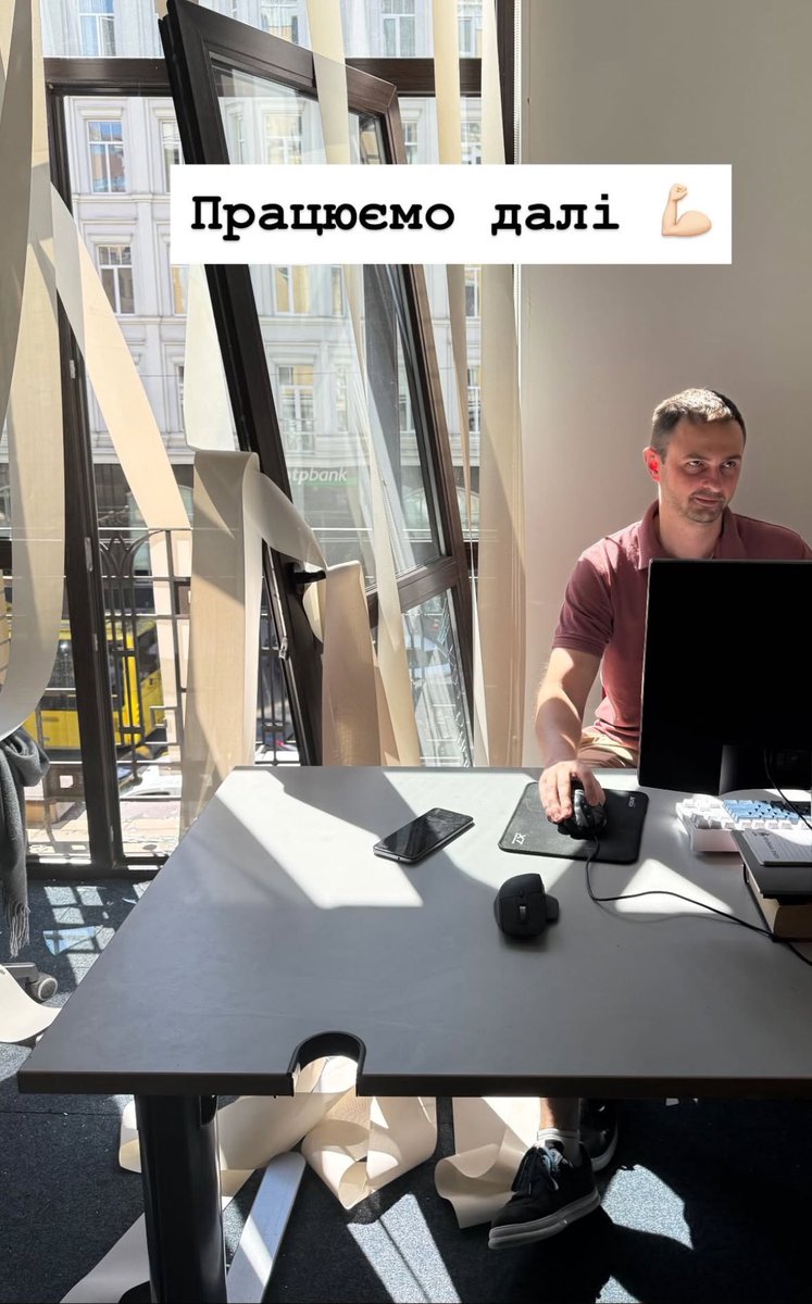 Matthew Luxmoore (@mjluxmoore) on Twitter photo A Russian missile damaged the Kyiv office of Ukraine’s <a href="/pravda_eng/">Ukrainska Pravda in English</a> news agency today. Its staff are already back to work. Photo from EIC <a href="/SMusaieva/">Sevgil Musaieva</a> A Russian missile damaged the Kyiv office of Ukraine’s <a href="/pravda_eng/">Ukrainska Pravda in English</a> news agency today. Its staff are already back to work. Photo from EIC <a href="/SMusaieva/">Sevgil Musaieva</a>