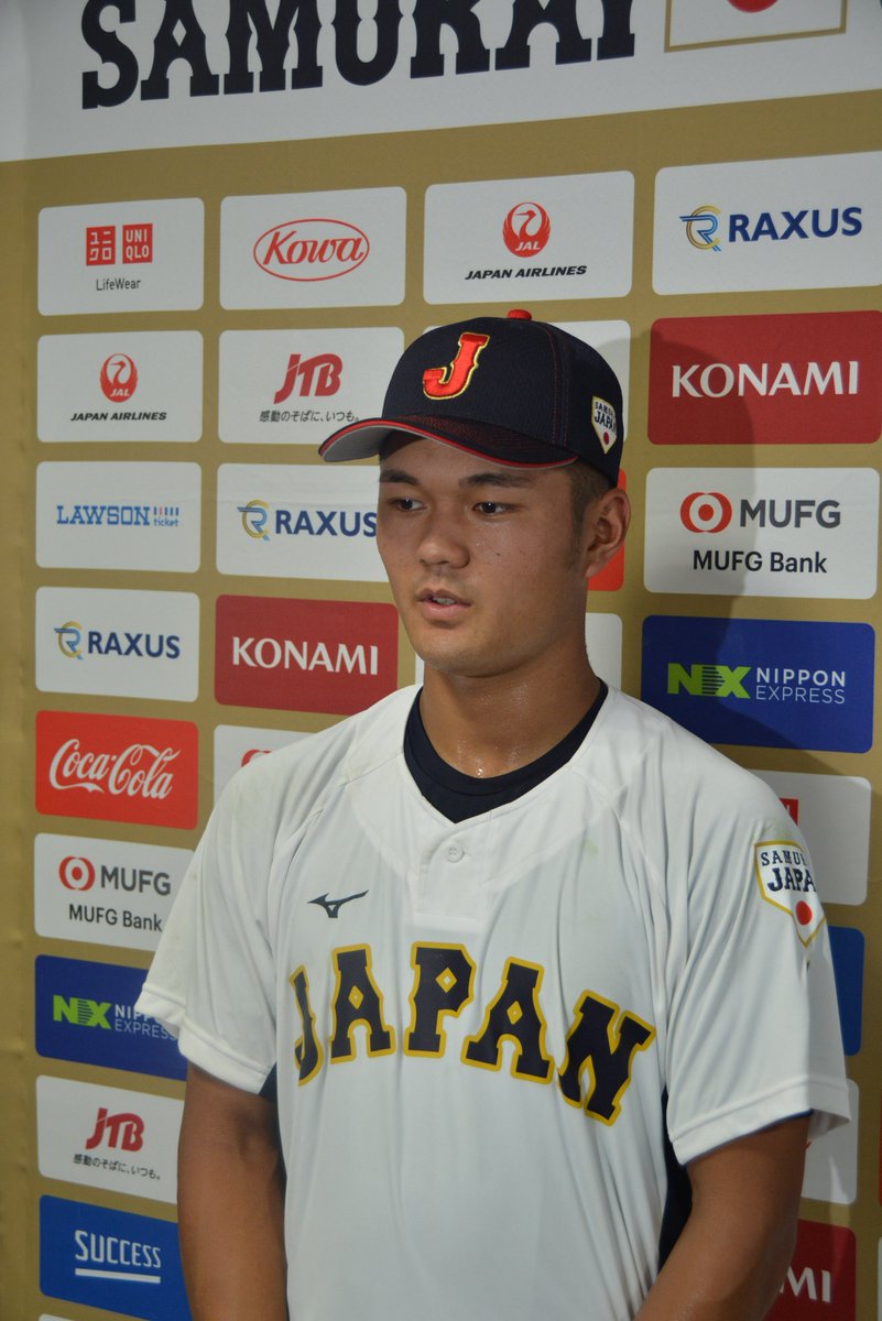 nobu_takiguchi's tweet image. U18日本代表で唯一の2年生、#沖縄尚学 末吉良丞投手について他の選手に聞きました。

#横浜 の阿部葉太選手は「優勝投手なので、逆に敬っている」、#健大高崎 の石垣元気投手は「下半身がデカくてずっと触っていた」と記者団の笑いを誘う回答が相次ぎました。
#高校野球 #甲子園 #侍ジャパン