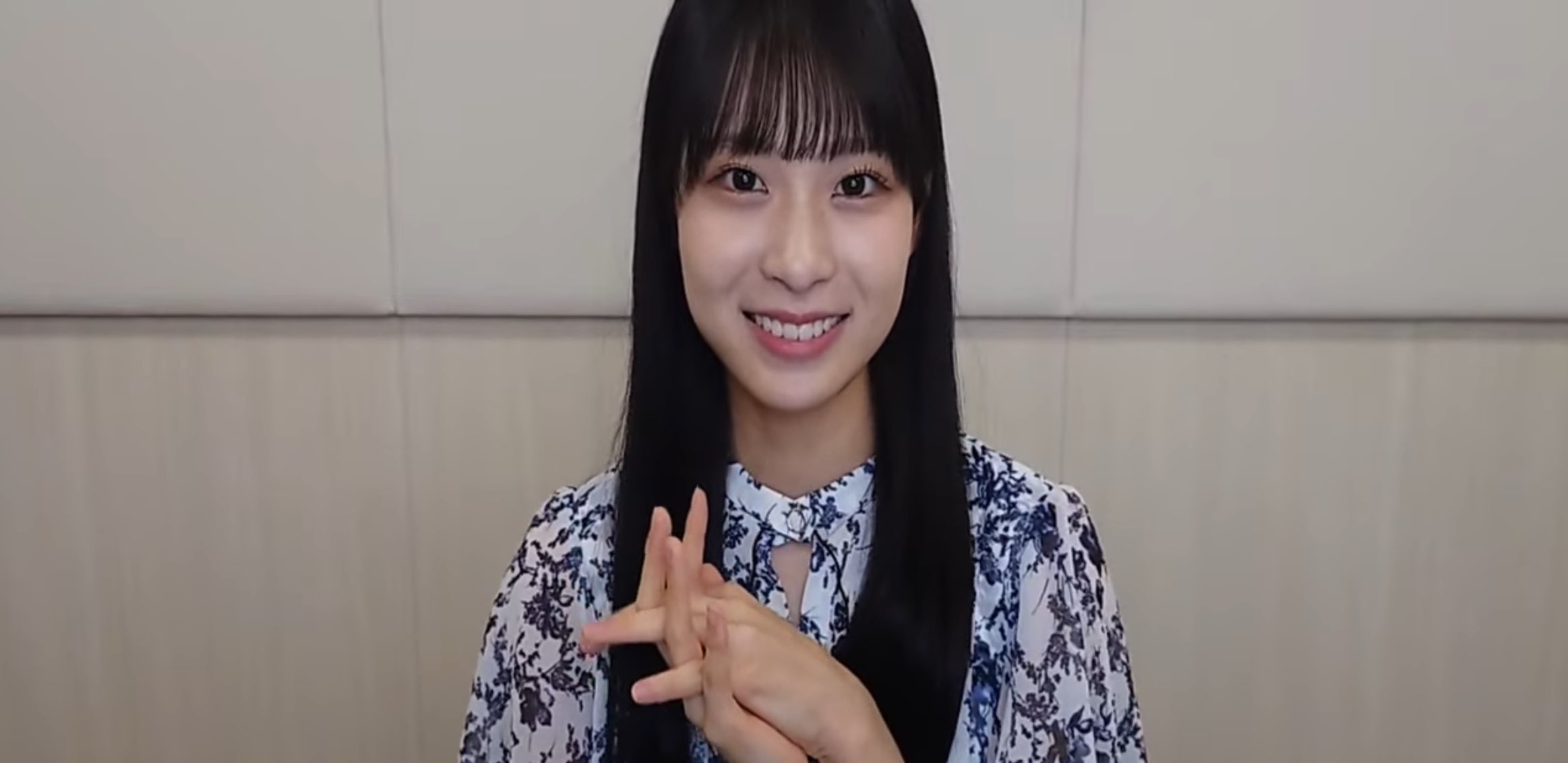 櫻坂46 松本和子 私服 ロゴ Tシャツ 8種 コンプ 櫻坂46 - 櫻坂46 松本和子 First Showcase ロゴTシャツ ヨリの