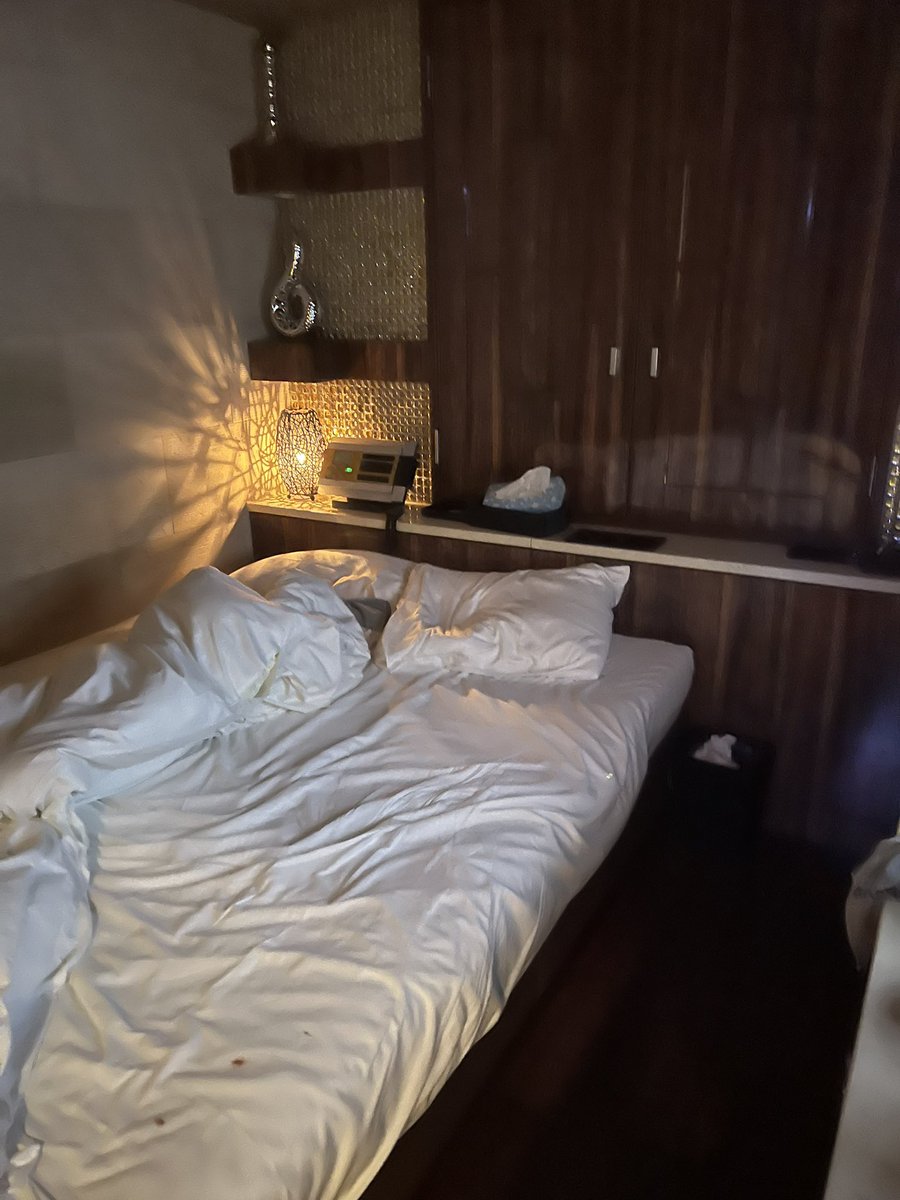 前の人と同じ部屋なんで…