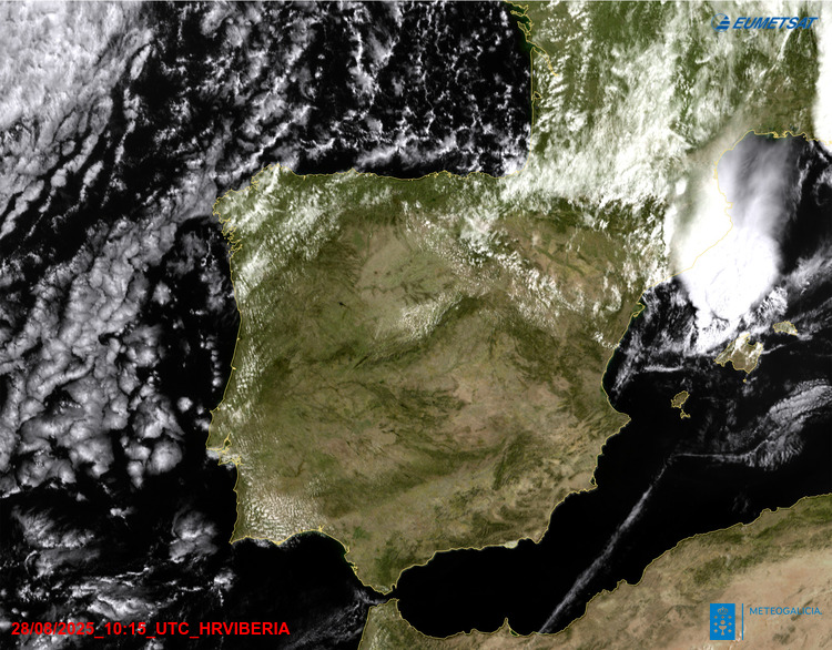 O tema das chuvias non fixo máis que comezar. Hoxe volverán entrar precipitacións. A faixa atlántica seguirá sendo a máis afectada. Entran ventos do O-SO cargados de humidade. Non se albisca situación anticiclónica nas vindeiras semanas.