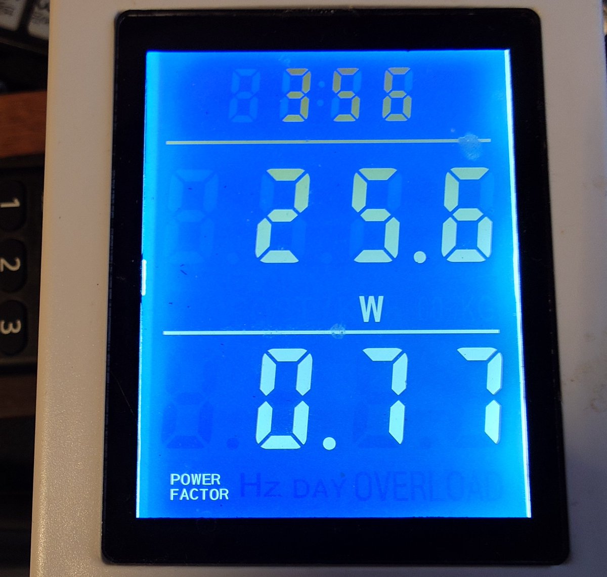 P-100をワットチェッカーにかけたら思ったよりも待機電力低めだったわ
(´・ω・｀)