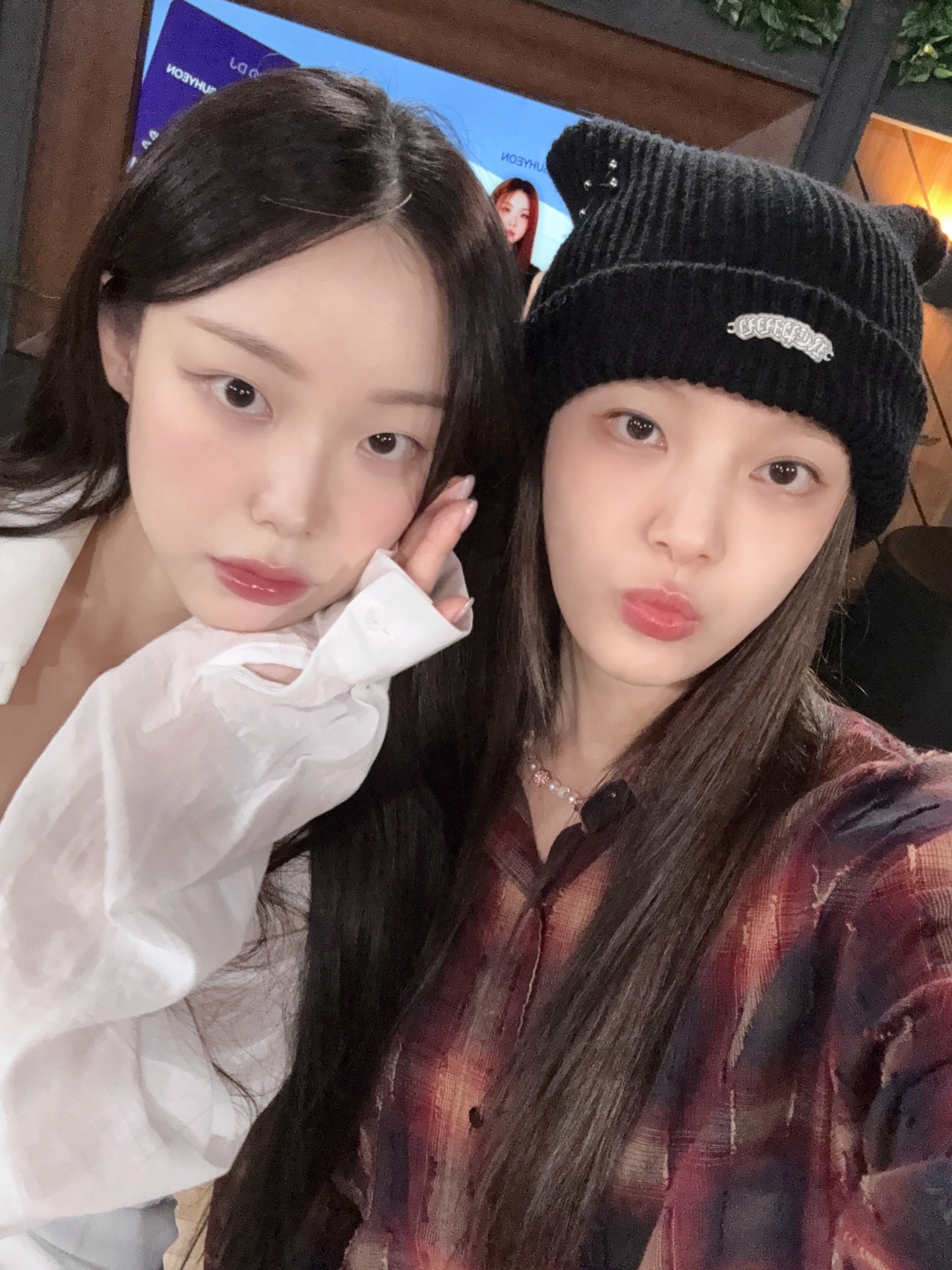 Billlie シユン 中国 NAMIL MUSIC NY 上海サイン会 2枚 Billlie シユン 中国 NAMIL MUSIC NY 上海サイン会 2枚 hq720