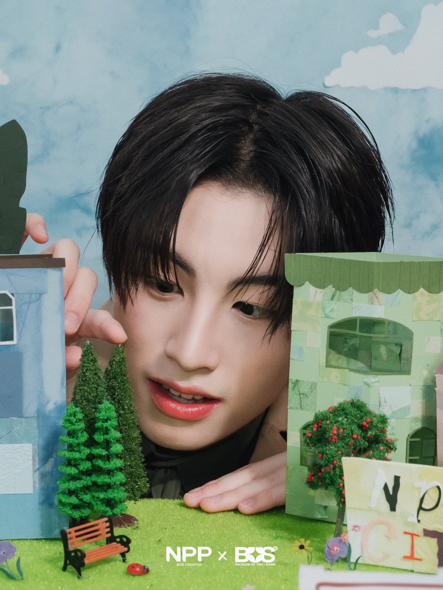 NPPBOX's tweet image. AA WANTS YOU IN #NPPCITY 🏡
this city is mine
let’s see what’s waiting inside
🏡📦🍫🌻🗝️✨
Official Release
📍 09.09.25
🕗 6PM (GMT+7)
#AAashirakorn
#NPPxBUS #NPPBOX
#BUSbecauseofyouishine
#COCREATEDWITHNPPBOX