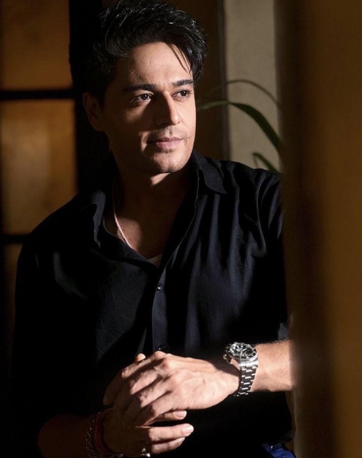 meenakshiyadav_'s tweet image. Watching Gaurav Khanna in Bigg Boss is pure joy! Let’s make sure he reaches the finale! 💫 #GauravKhanna #BiggBoss2025 #SupportGaurav