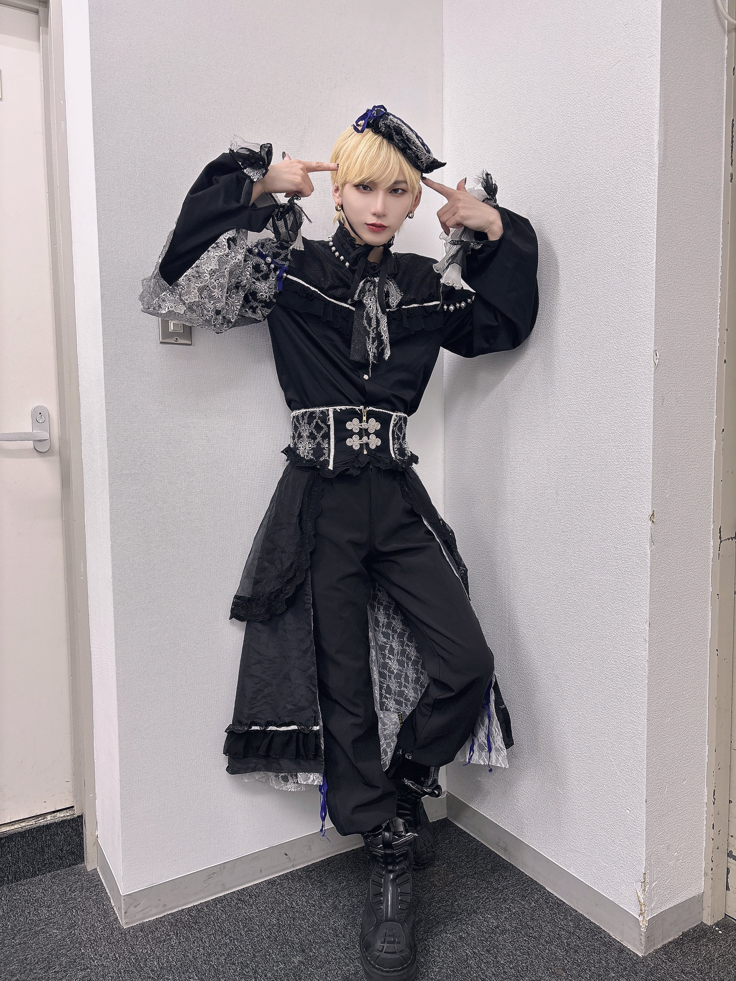 じんのじ✨ FLASHING LIGHTS) Shinjinrui - Jin, kemu, marasy ft. Kagamine